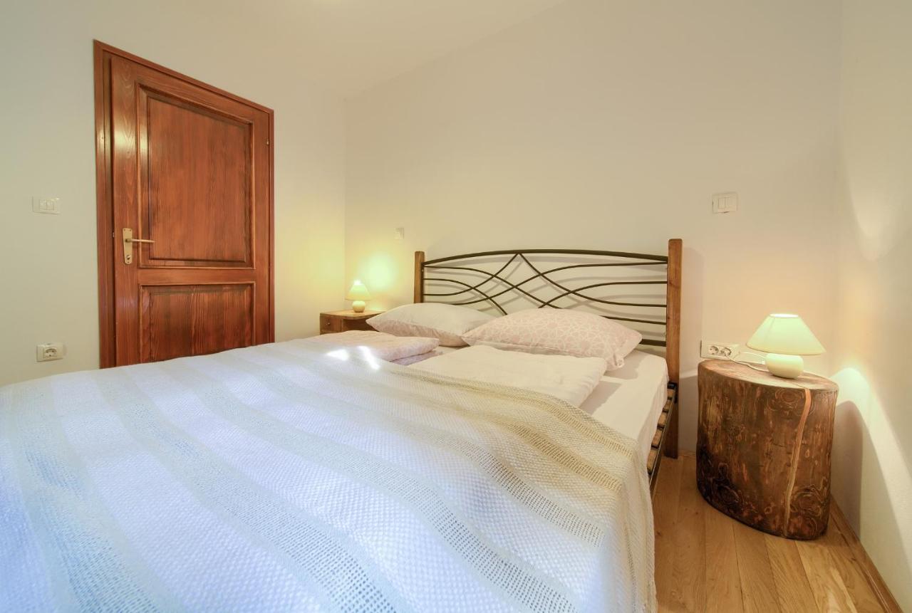 Apartmani Belvedere Fužine Esterno foto